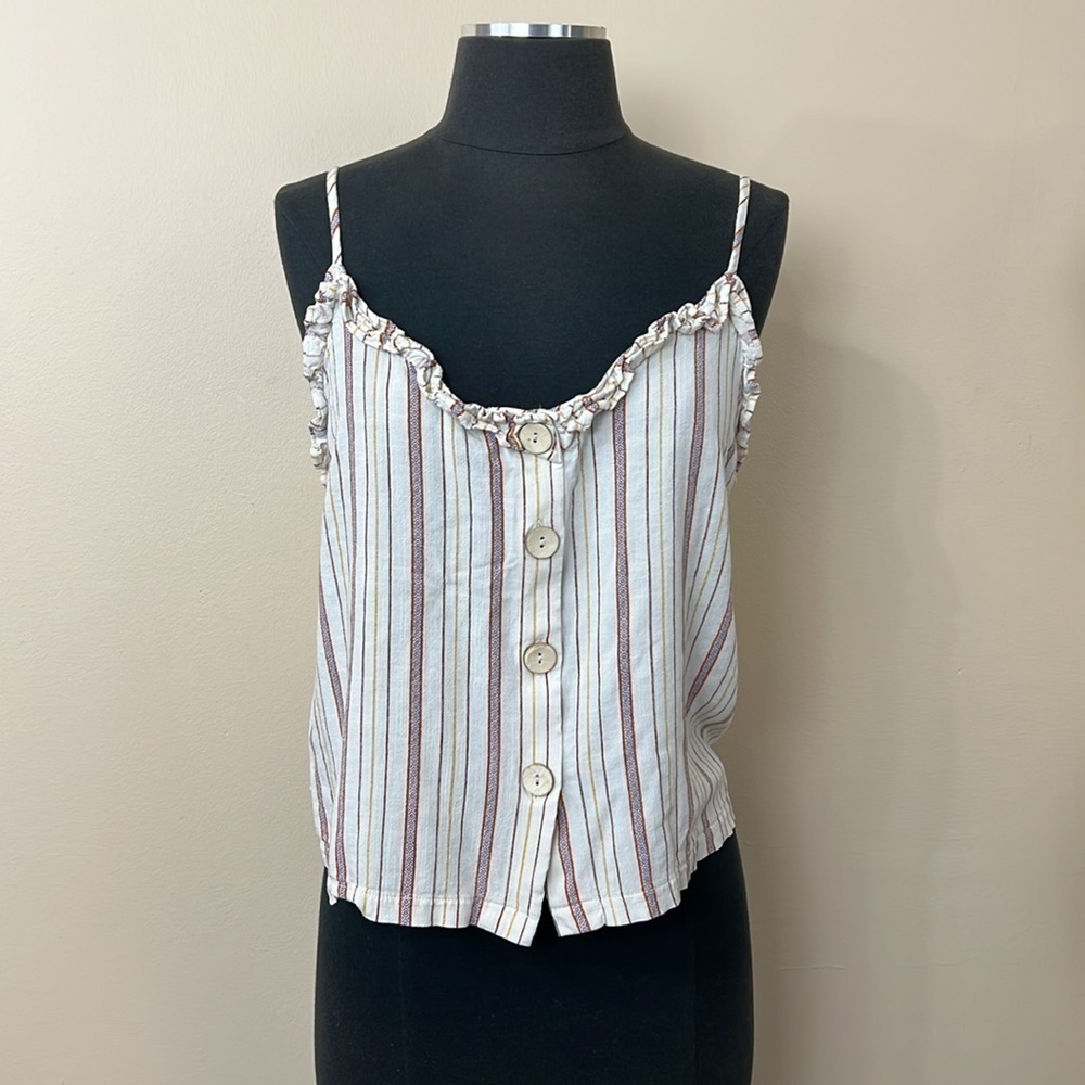 Slightly cropped tank